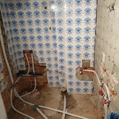 Εγκατάσταση σωληνώσεων ύδρευσης  και αποχέτευσης σε μπάνιο